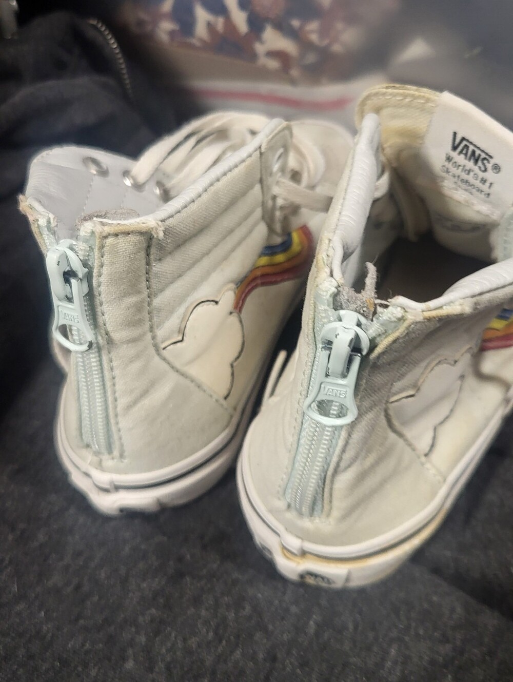 VANS Sk8-Hi Zip (Rainbow Sidestripe) Girls Skate Canvas Sneakers Size 1 - Picture 6 of 7